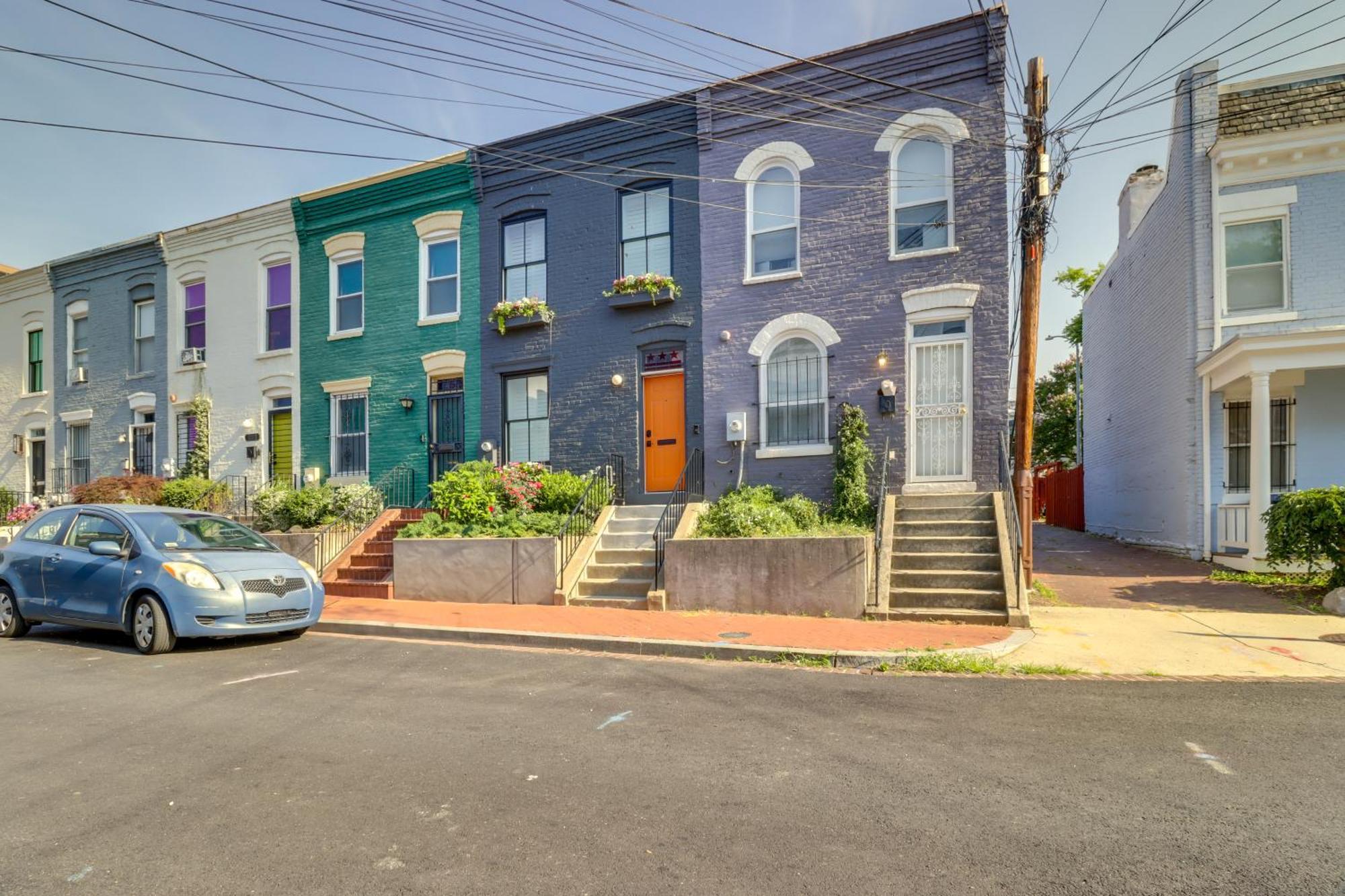 Stunning Dc Townhome With Private Outdoor Space! * Washington